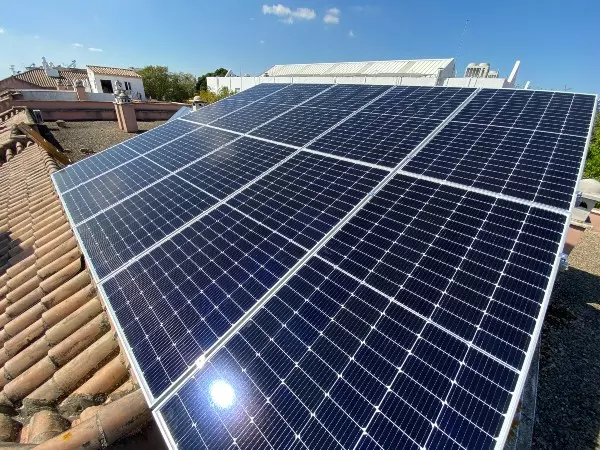 Placas solares para viviendas IVANTEL