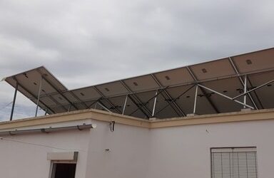 Placas solares en El Cuervo de Sevilla sobre espacio reducido